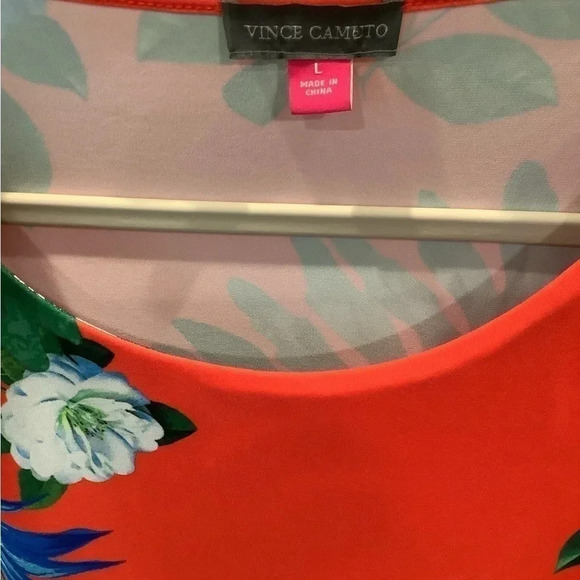 #32 Gorgeous Vince Camuto Red Floral Sleeveless Top Sz Large - Picture 7 of 10